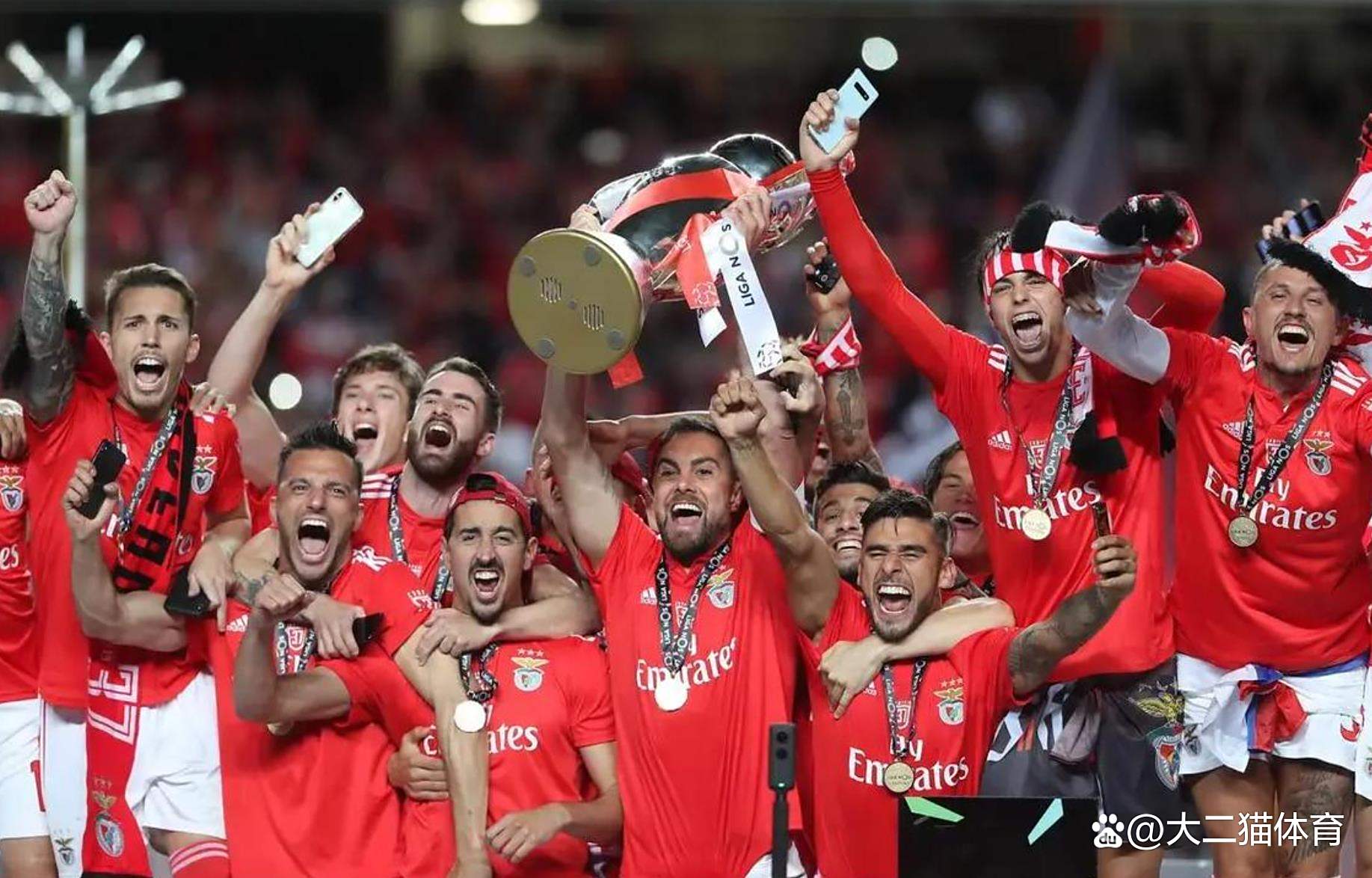 转折点！本菲卡造点机会，NBA季后赛赛后攻防权衡，媒体盛赞，身体对抗强度拉满的简单介绍