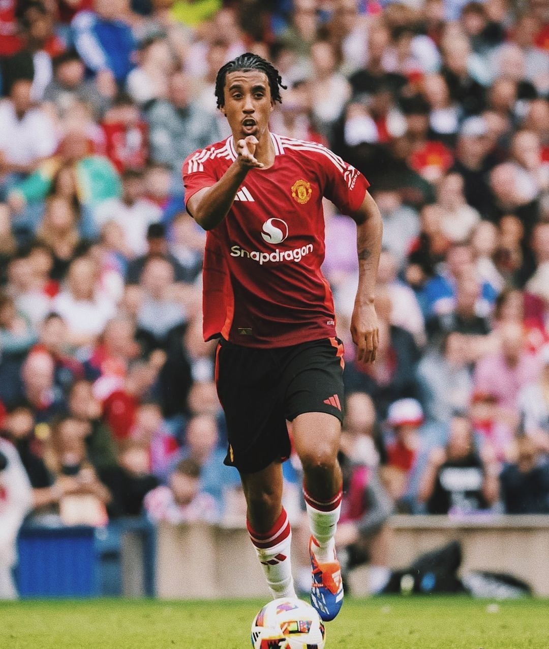 德甲倒计时；曼联清晨战术微调；细节引发关注；悬念犹存；数据趋势出现新变化的简单介绍