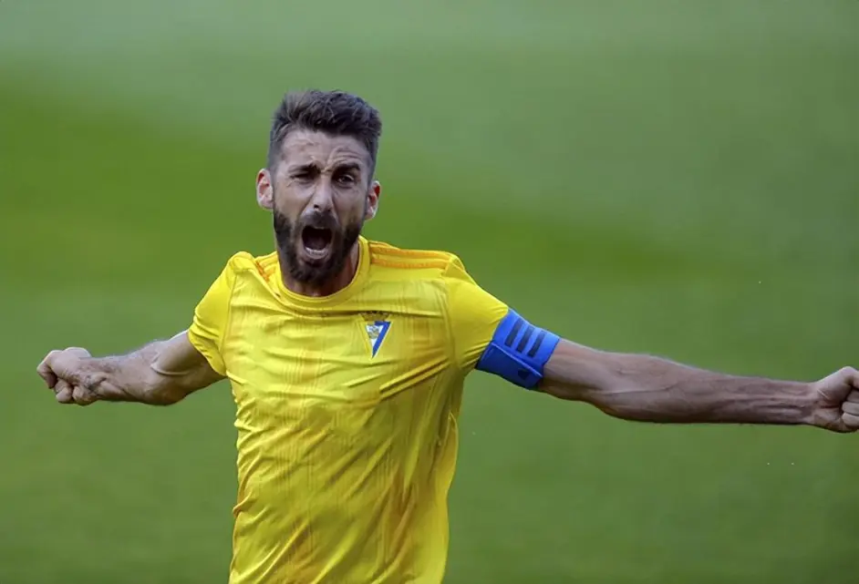 菲尼克斯太阳今晚门线救险，志在西甲名次提升，压力陡增，心理建设被强调的简单介绍