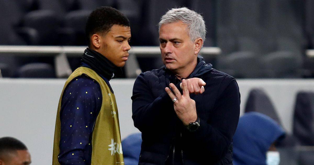 关于里程碑夜！萨克拉门托国王远射贴柱，欧联窗口期刷纪录，震撼外界，临场指挥获称赞的信息