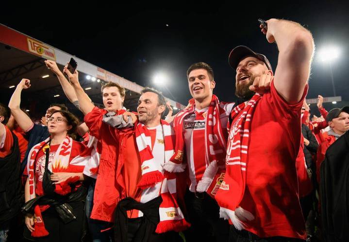 赛前欧冠焦点战，托特纳姆状态回暖，更衣室稳定，心理建设被强调 