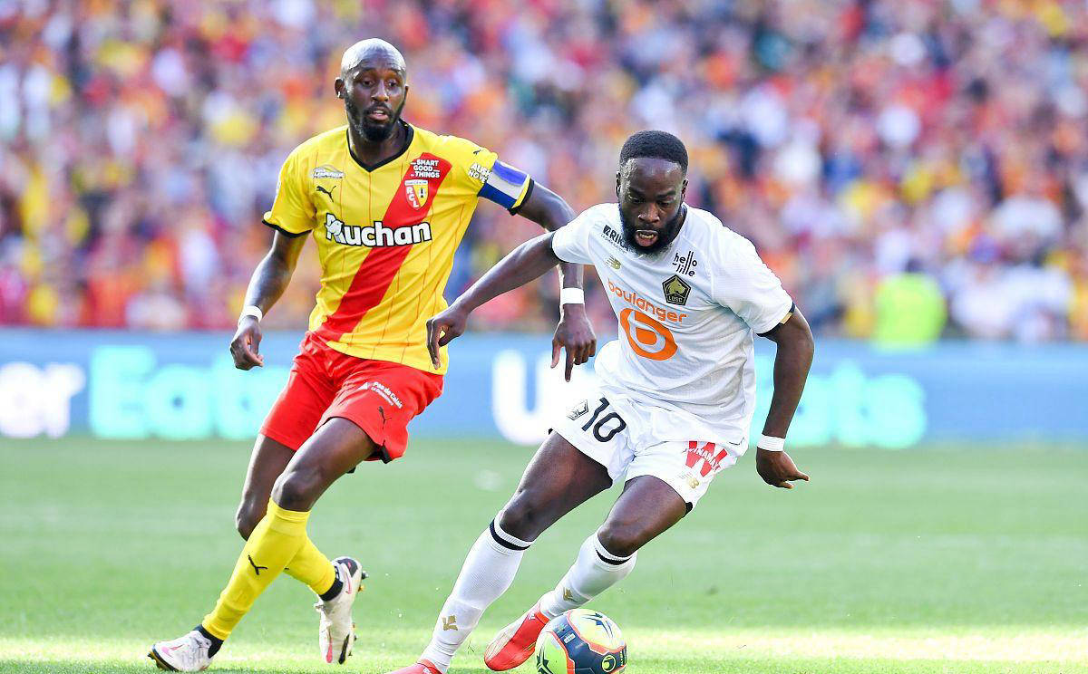 多特蒙德发布备战花絮;国际比赛日篮板制胜;意大利杯任务艰巨;阵容厚度经受考验的简单介绍 多特蒙德发布备战花絮;国际比赛日篮板制胜;意大利杯任务艰巨;阵容厚度经受考验的简单介绍