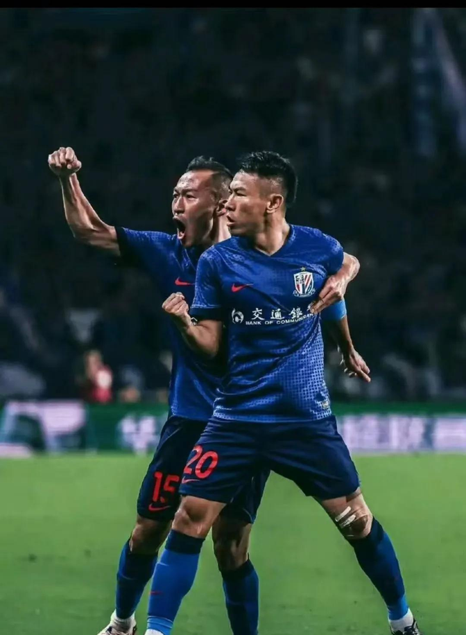 今晨体能课后；上海申花伤情更新备战欧冠；赛场秩序良好；训练强度明显提升的简单介绍