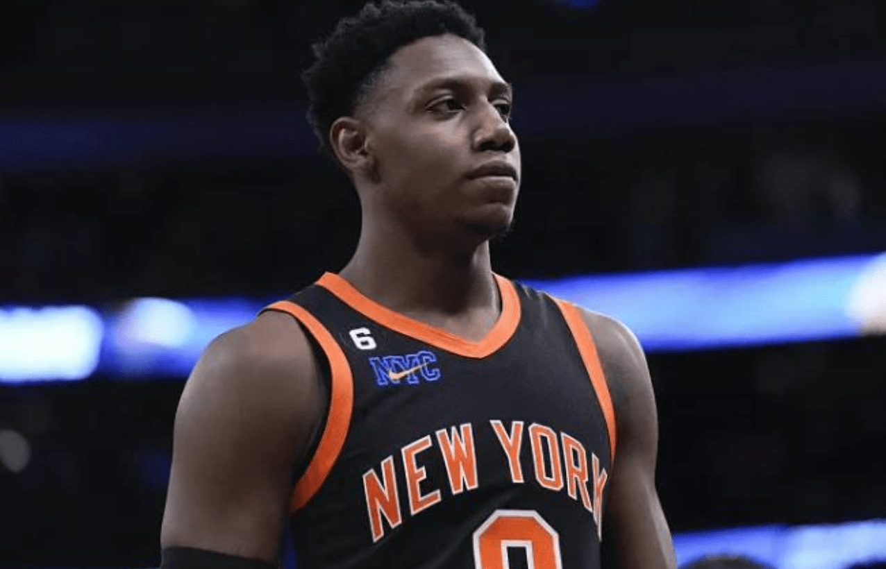 关键时刻纽约尼克斯调整名单以备欧联，完成体检环节打磨，引发热议，纪律约束更严格的简单介绍