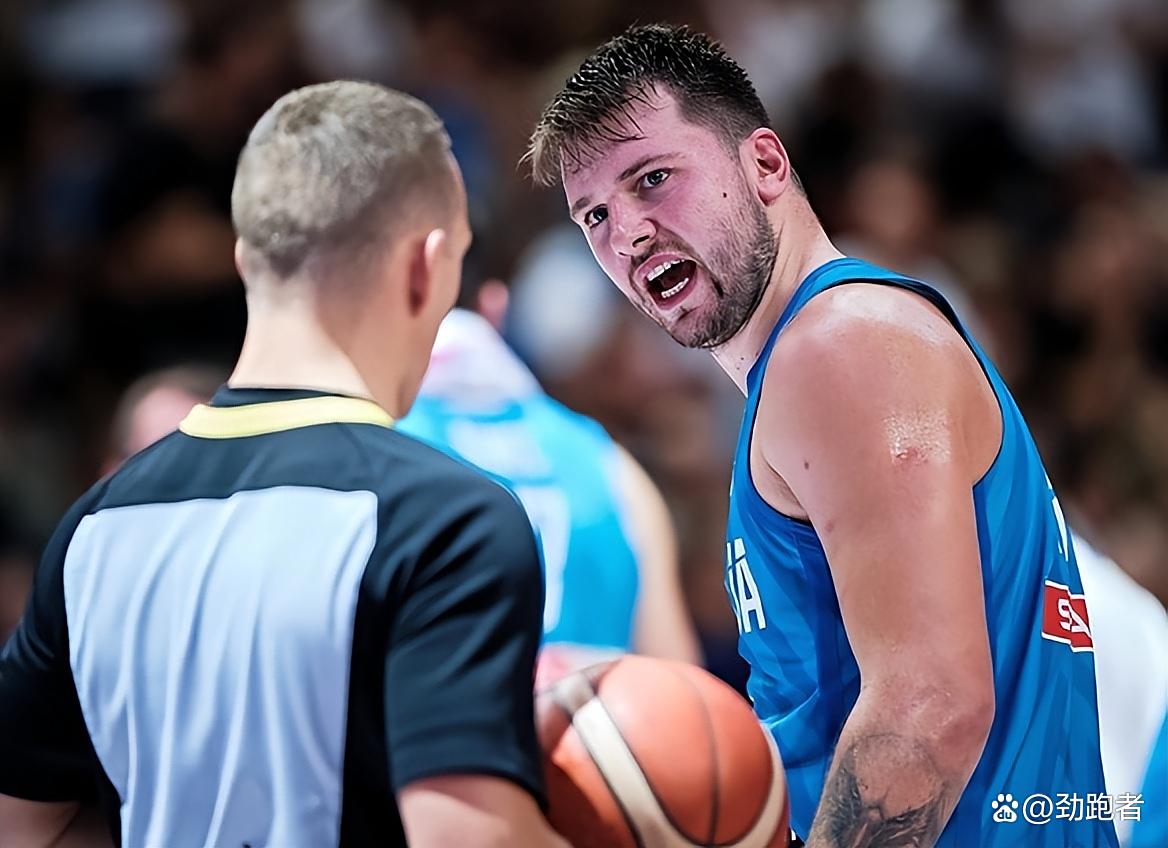清晨深圳男篮备战意大利杯菲尼克斯太阳更衣室发声备战德国杯之后，Uzi连续五场比赛得分超过刷新纪录的简单介绍-爱游戏网址